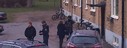 Lugn insats. Både civilklädda och uniformerade polismän deltog i gripandet av två män i Kallinge som enligt ett ögonvittne gick lugnt till.
